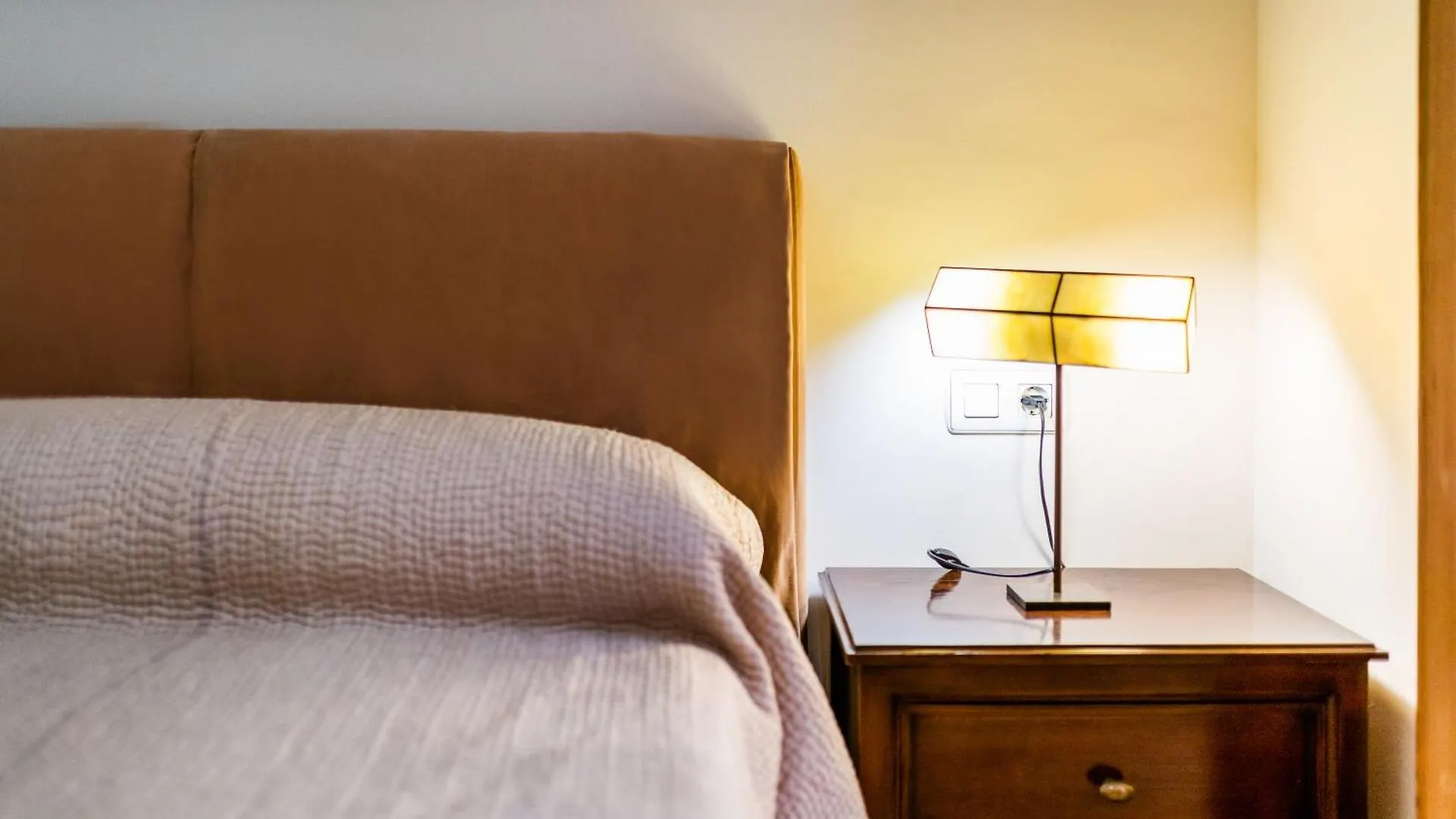 Apartamento Precioso Piso En Pleno Centro De Granada Junto A Iglesia De San Matias 0*,  España