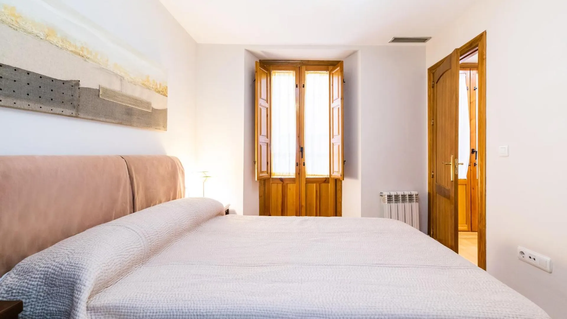 Apartamento Precioso Piso En Pleno Centro De Granada Junto A Iglesia De San Matias